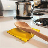 Cartoon Biscuit-Shaped Silicone Spoon Rest β Heat-Insulating & Anti-Scalding Kitchen Mat