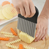 Stainless Steel Crinkle Potato Chip Slicer β Wavy Cutter for Vegetables & French Fries