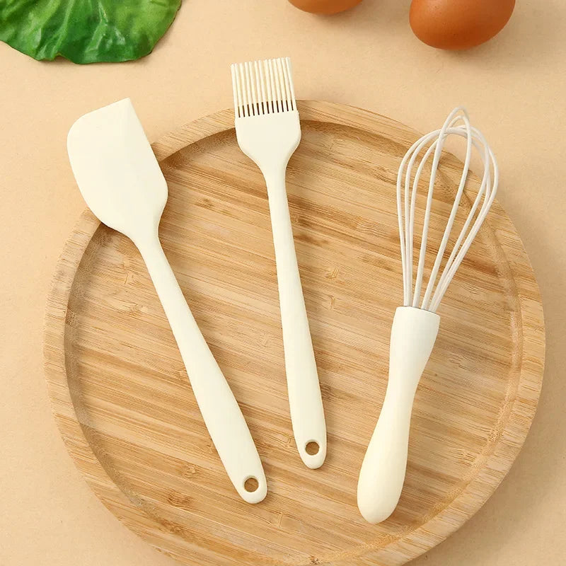 Silicone Baking Set – Cake Cream Spatula, Scraper, Egg Whisk & Oil Brush for Kitchen