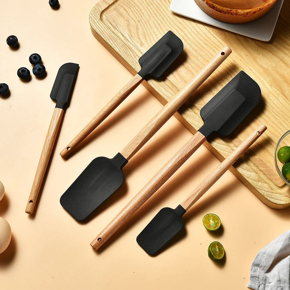 5PCS Silicone Cake Spatula Set – Wooden Handle Baking & Pastry Scrapers